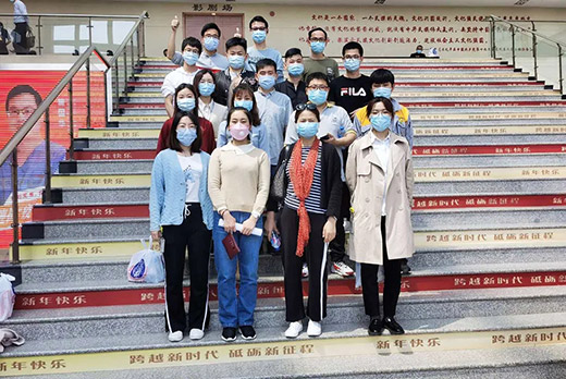 上海d88尊龙z6组织开展无偿献血活动